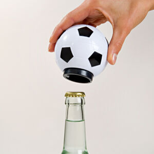 Otvárač fliaš "Futbalová lopta"